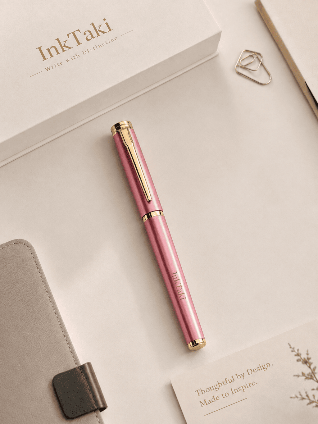 Pluma estilográfica personalizada con logotipo grabado